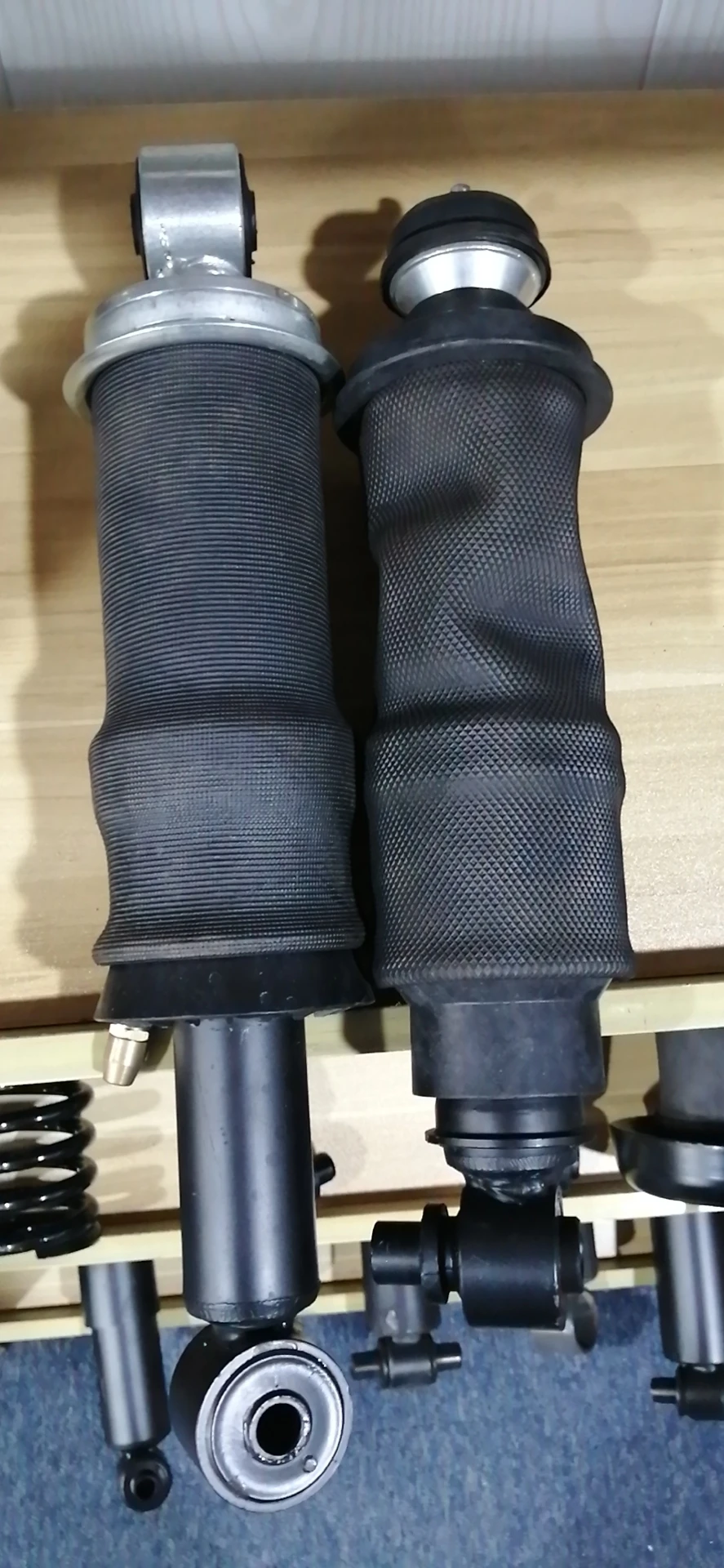 Слитный амортизатор для Volvo 21430900 21880100