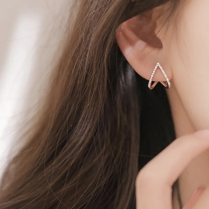 

Delicate Jewelry Geometric Earrings Popular Design High Quality Shiny Crystal Stud Earrings For Girl Fine Accessories