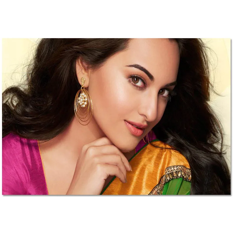 

New Arrival Custom Sonakshi Sinha Canvas Painting Poster Home Decor Cloth Fabric Wall Art Poster for Living Room 27x40cm,30x45cm