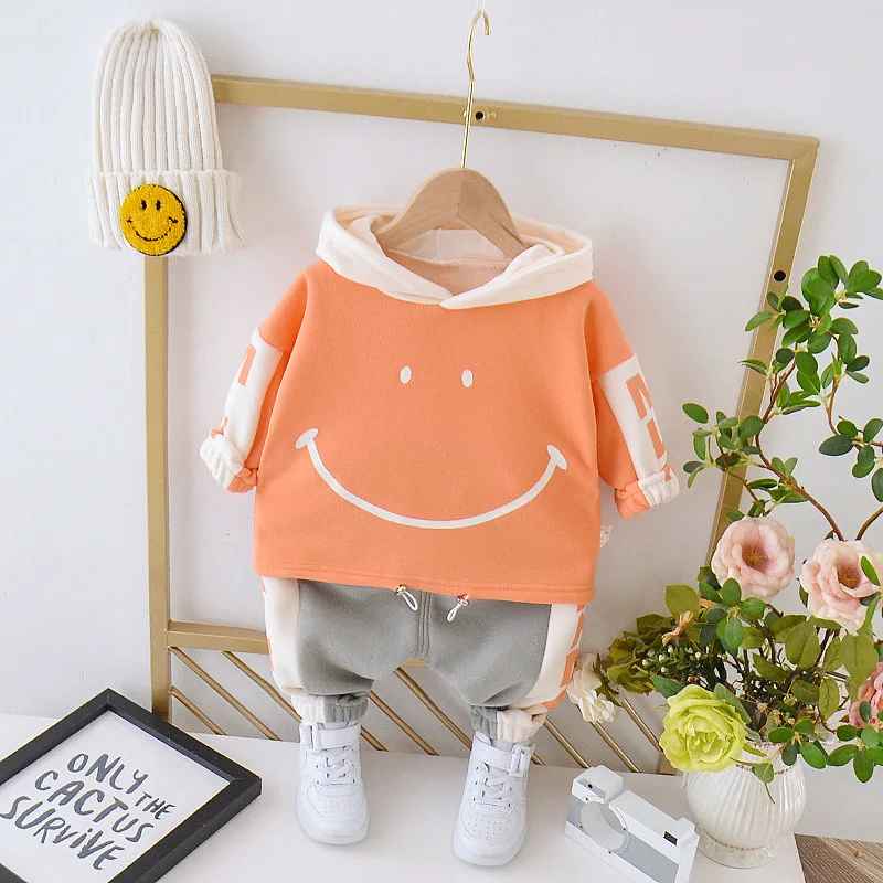 

Clothing set sweet cartoon letter printing plus velvet warmth Hoodie sports jacket thickened 1-4 years Beibei Quality Child Wear