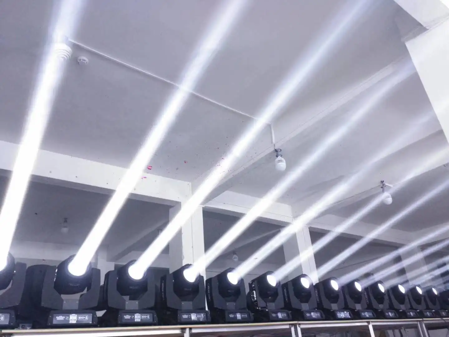 F& Galta calidad 7R 230 W/P-VIP 180-230/1. 0 E20.6 para ladipara de haz de cabeza móvil bombilla de Estudio de escenio 7R lapar
