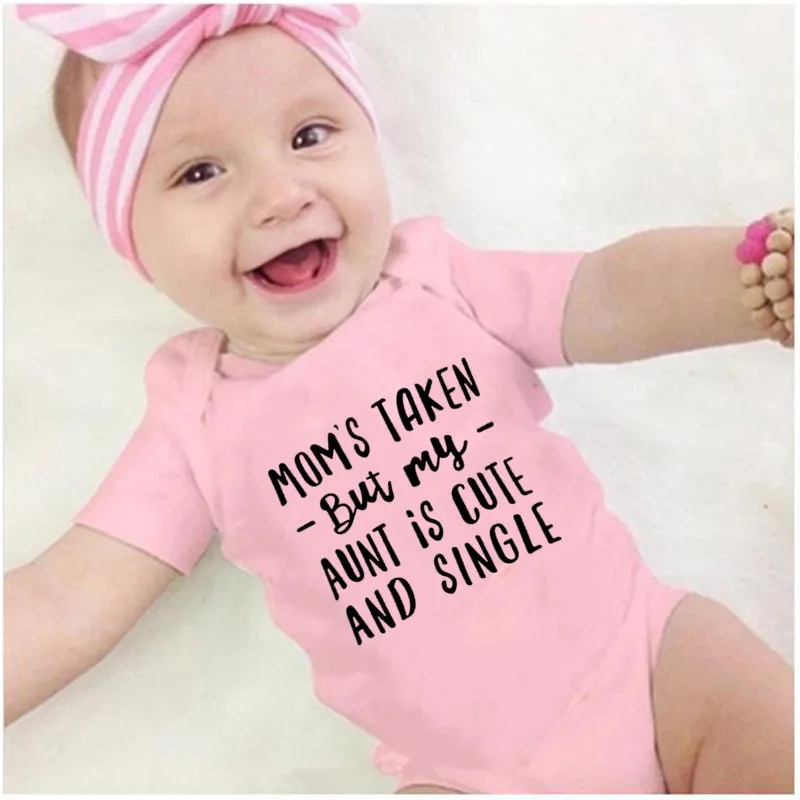 Розовый Забавное боди для маленьких мальчиков и девочек, одежда для младенцев с милым принтом «Моя тетя», летний серый хлопковый комбинезон для малышей - Цвет: Розовый