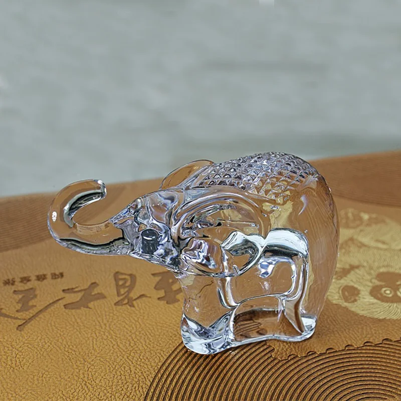 Прозрачная кристаллическая симпатичная стеклянная статуя с животным бумажным