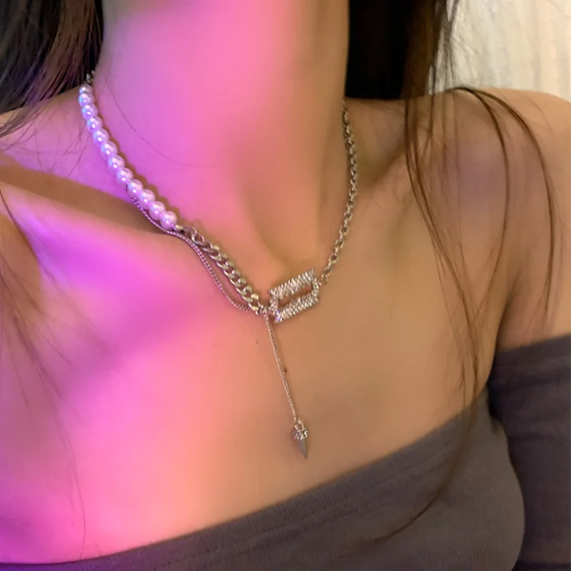 

Modern Jewelry Simulated Pearls Chain Necklace Popular Style High Quality Shiny Crystal Pendant Choker Necklace For Women Gifts