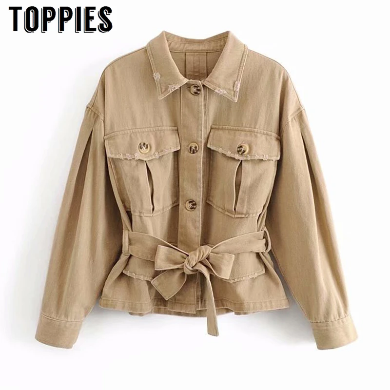 Женская рваная джинсовая куртка однобортная цвета хаки с поясом на талии одежда