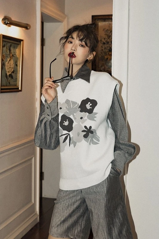 LANMREM/пуловер без рукавов с круглым вырезом и позитивным отрицательным принтом