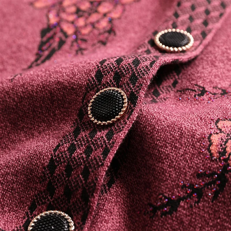 Свитер женский трикотажный однобортный с круглым вырезом одежда для мам