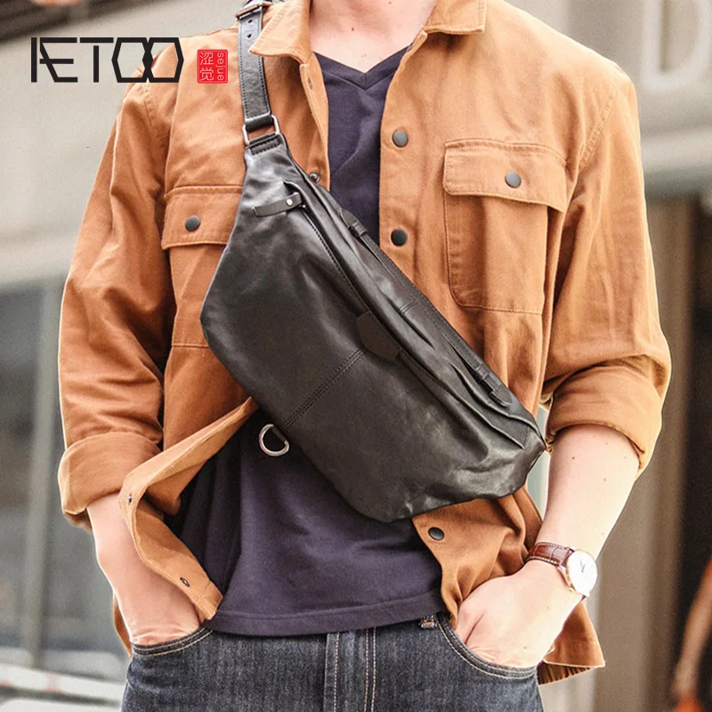 AETOO Vegetable tanned leather chest bag, leather men's messenger bag, trendy men's leather shoulder bag