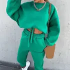 Женский костюм с капюшоном, с круглым вырезом и длинным рукавом