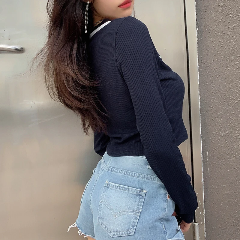 Женская трикотажная футболка на молнии в полоску с длинным рукавом стиле