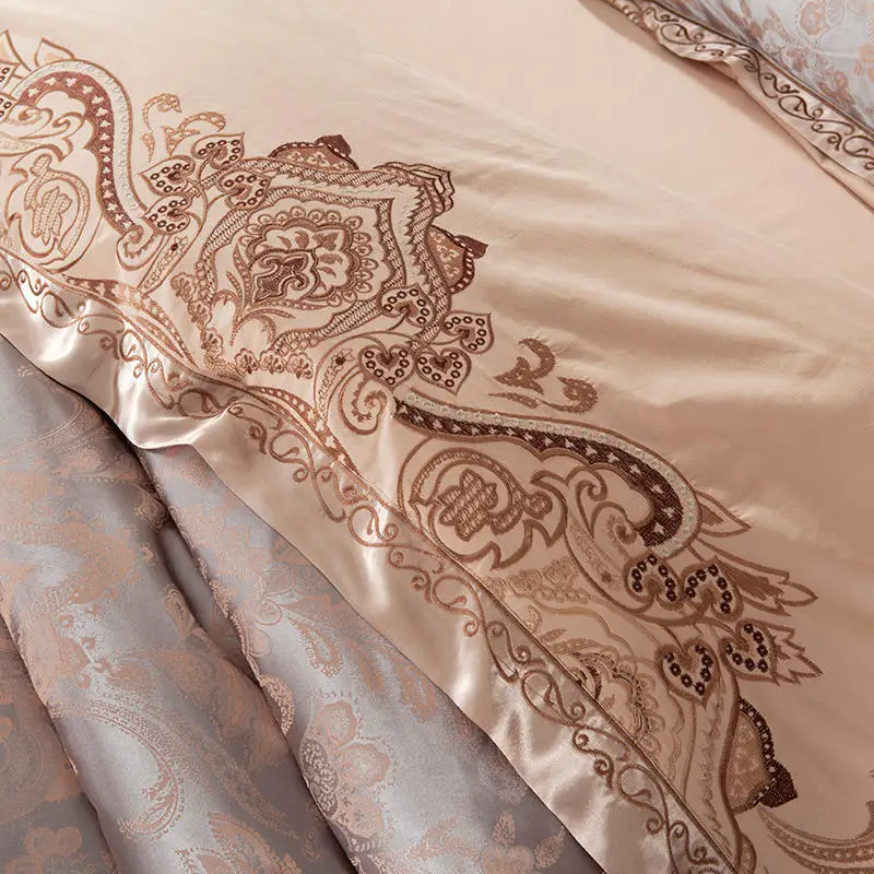 Набор постельного белья с вышивкой жаккардовый атласный комплект из шелка и