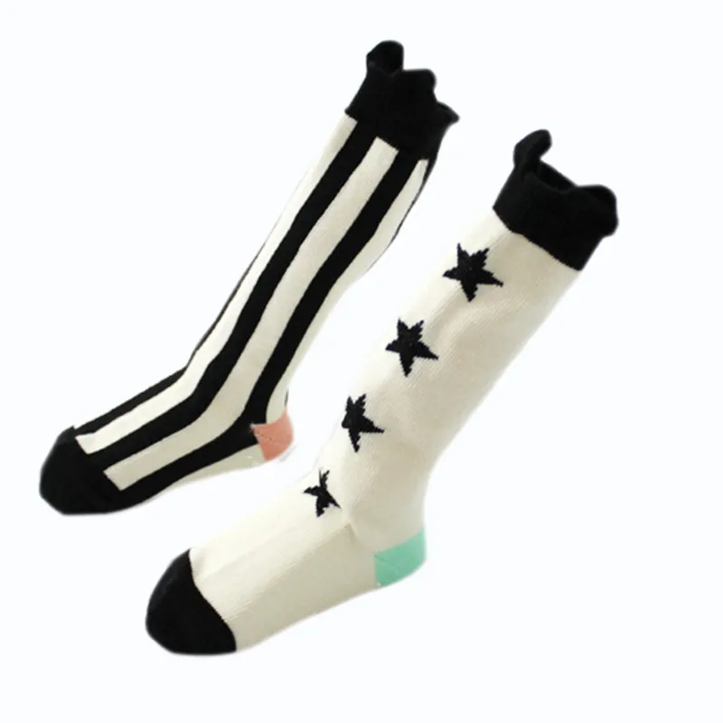 

Quality black and white five-star vertical stripes combed cotton baby baby children's and girls' middle tube socks