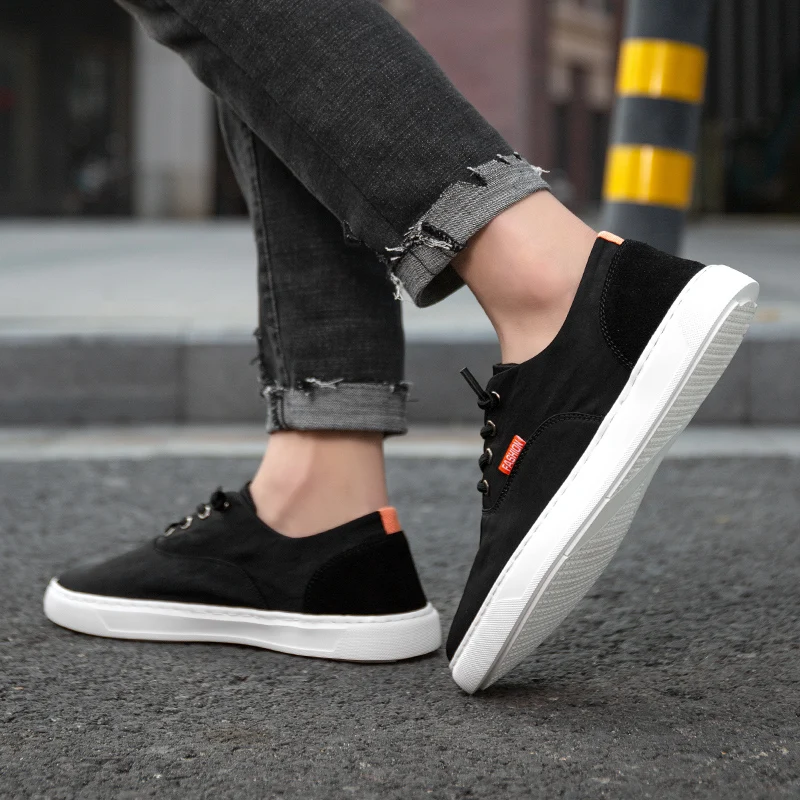 Men's Skateboarding Shoes 2020 High Top Flats Sneakers Men Breathable Street Sports Shoes Trainers Jogging Shoes Chaussure Homme