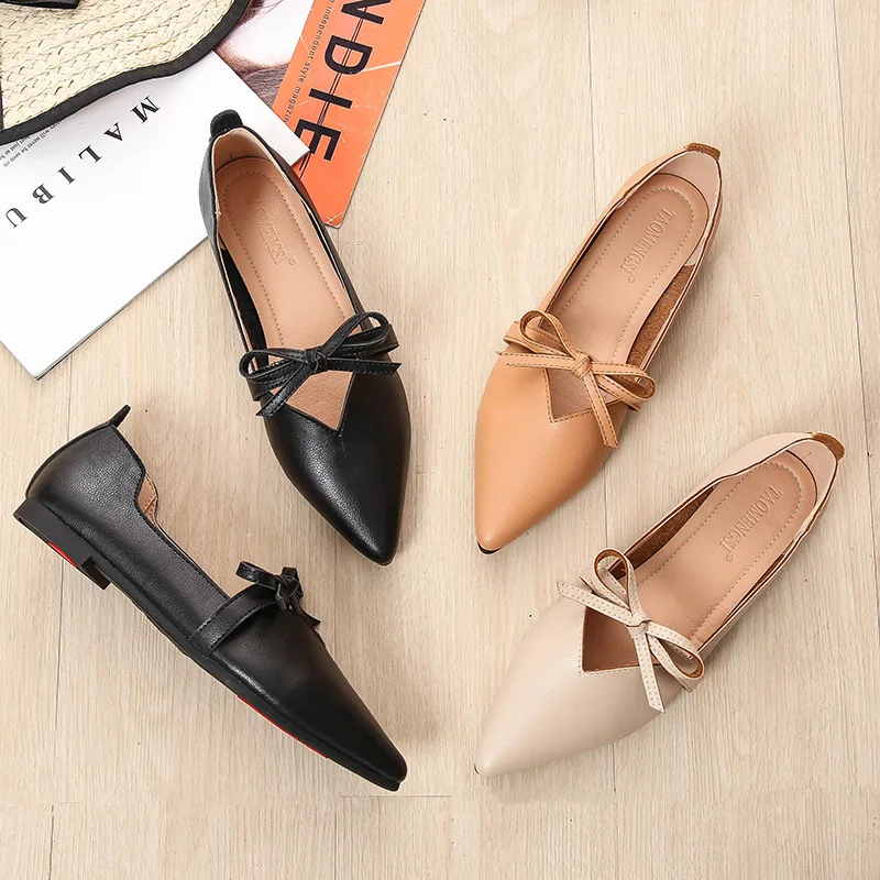 Женские осенние туфли на плоской подошве удобные тонкие с острым носком и