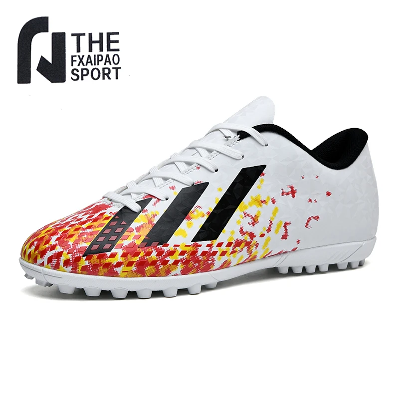 

Men's Soccer Shoes Teenager Breathable Soft Sneakers Kids Grass Training Shoes Antiskid Football Boots Size FG / TF Sports Shoes