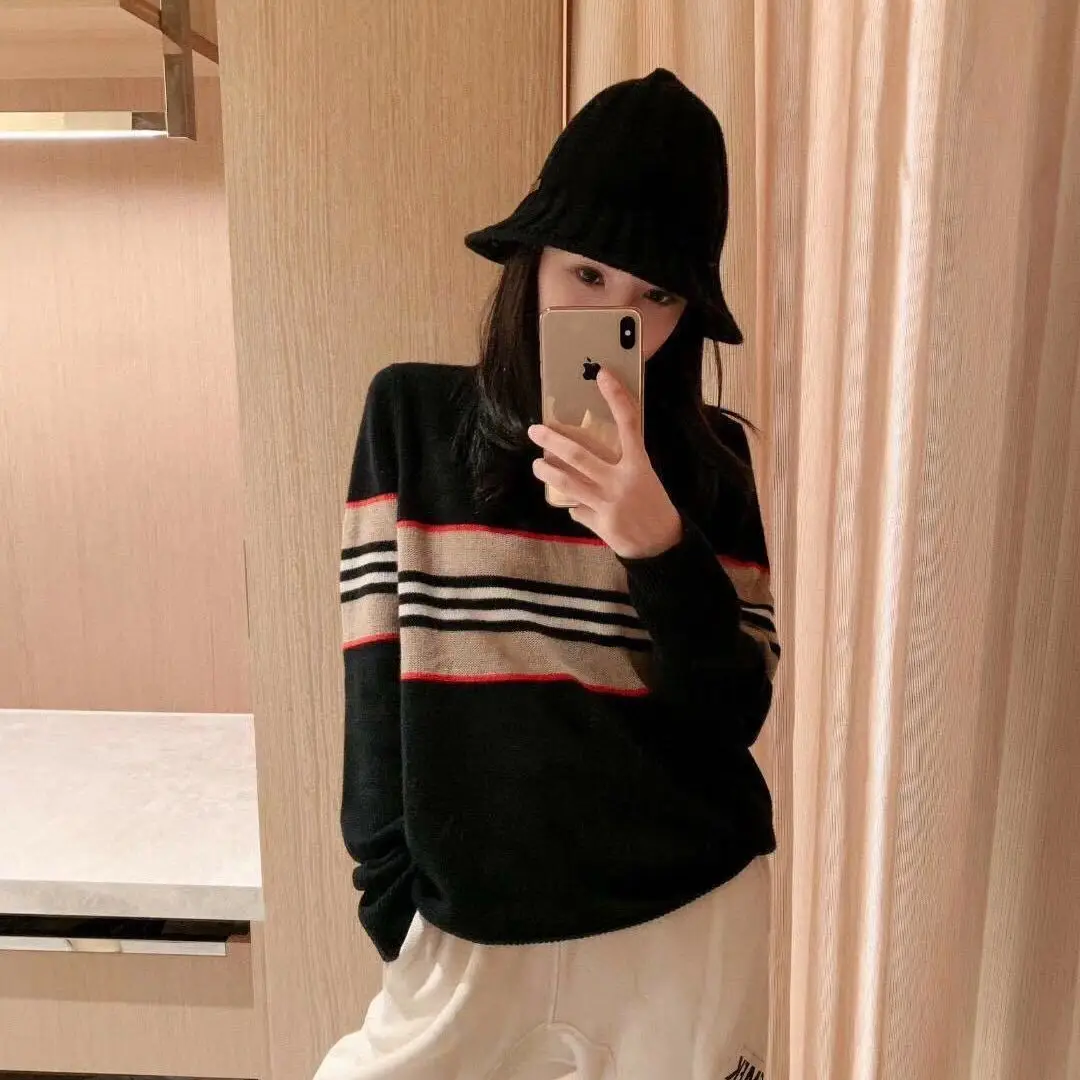 

Classic stripe stitching sweater women's 2021 spring and autumn couple's ins knitted pullover
