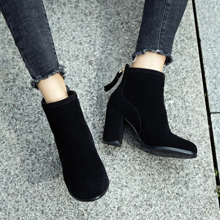 Ботинки мартинсы с круглым носком на толстом каблуке высоком молнии квадратном