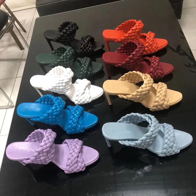 

Women's Shoes