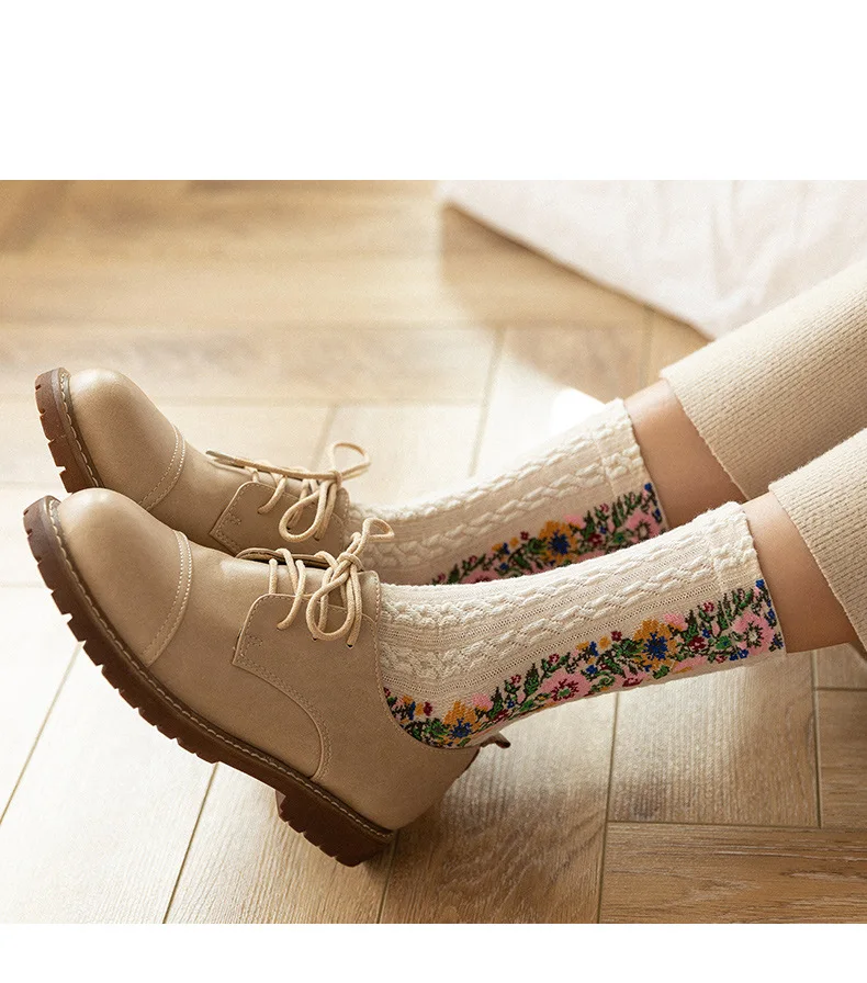 Embroidery Flower Socks Ethnic Style Women Socks Girls Female Sleeping Home Floor Bedroom Socks harajuku Casual Floral Sox 35-40