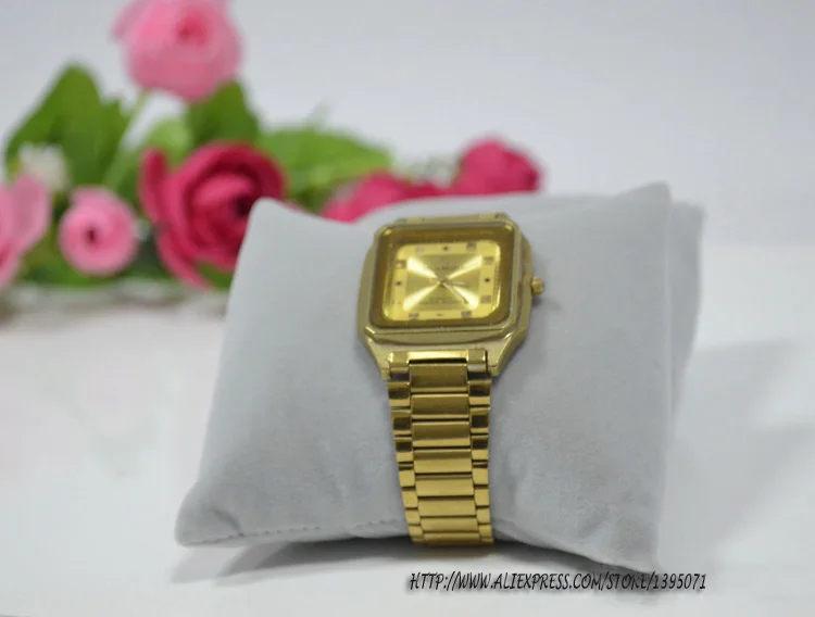 

Handmade 20pcs x Soft Velvet Watch Display Pillow Ankle Holder Jewelry Showcase Watch Display Stand Black and Gray Available