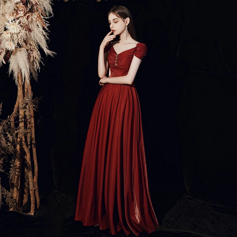 

Floor-Length Satin Lady Evening Dress Sexy V-Neck Pleated Dresses Toast Bride Wedding Banquet Skirt Artificial Diamond XXL Gown