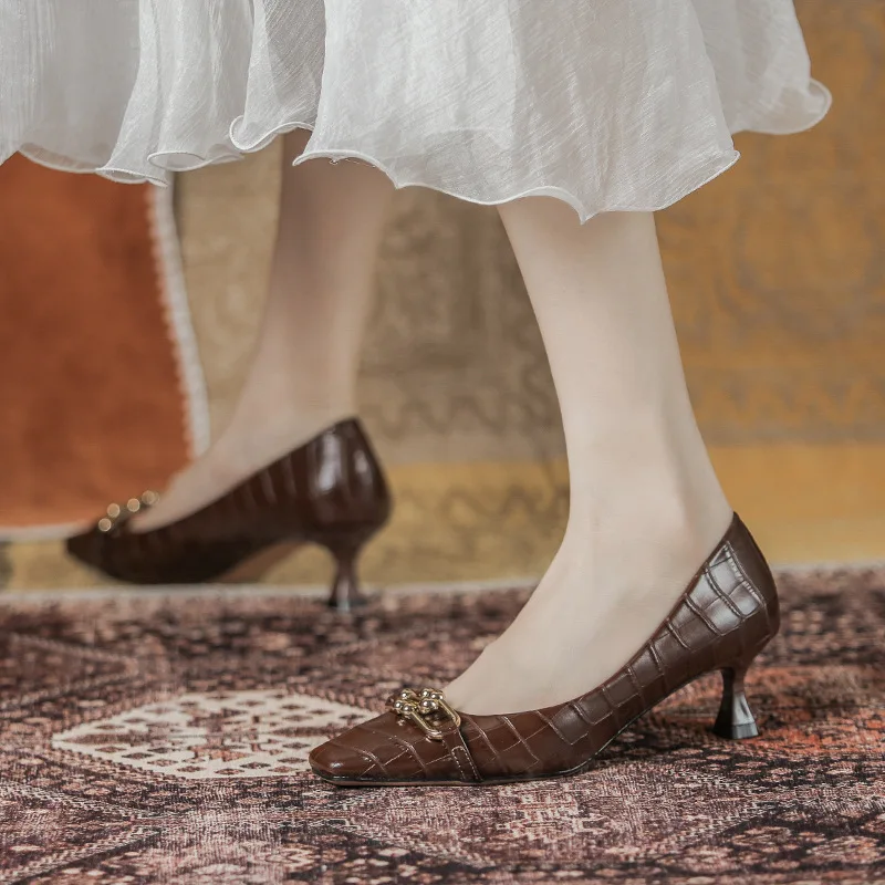 

French Retro High Heels Sexy Women's Shoes Pumps 2021 New Stone Pattern Square Toe High Heels Fine Mid-heel Fashion Shoes