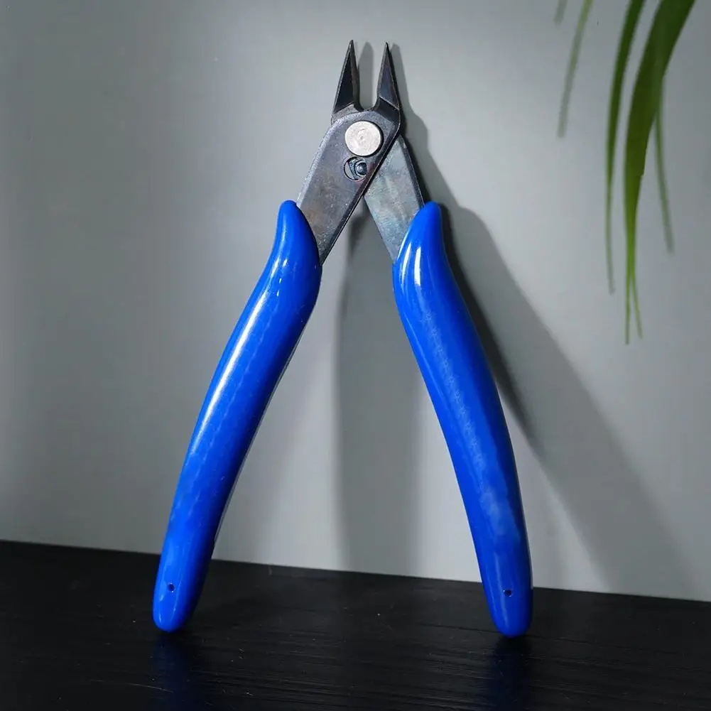 

Инструмент для резки и обрезки электрических проводов, ювелирных изделий