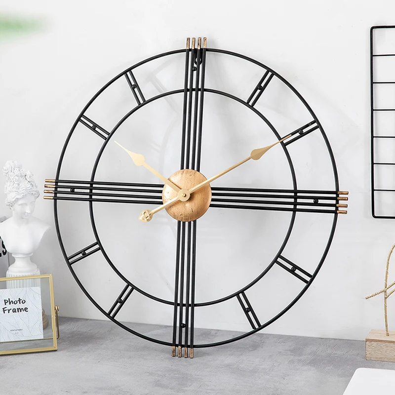Роскошные минималистичные настенные часы креативные металлические для гостиной
