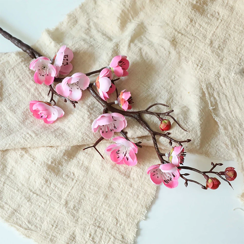 

Red Plum Blossom Artificial Flowers Bonsai Branch Silk Flower Spring Festival Desktop Decoration Hand Bouquet Plant Wall Vase