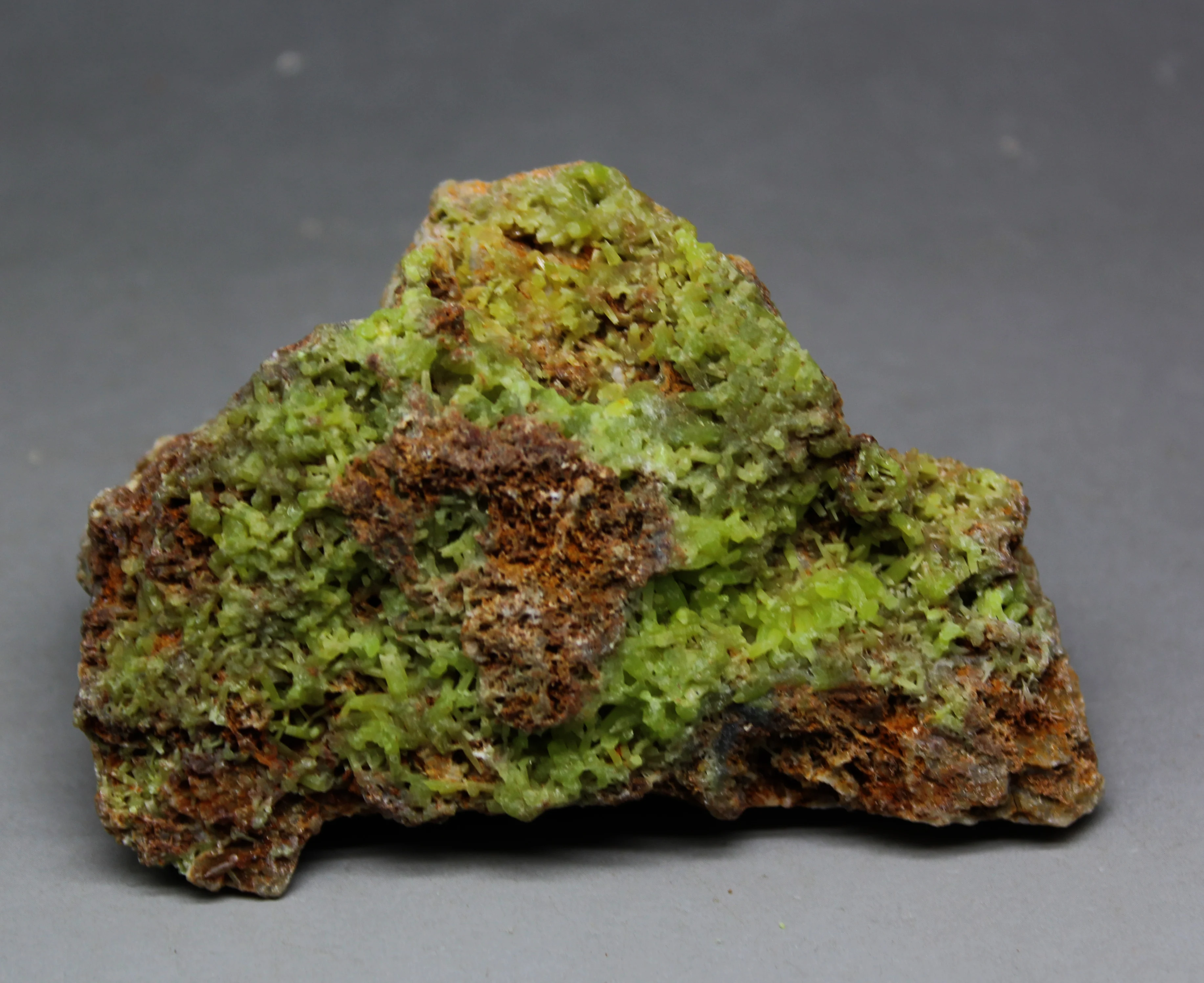 114g Natural RARE Pyromorphite green lead ore natural mineral crystals teaching specimen collection from China | Дом и сад