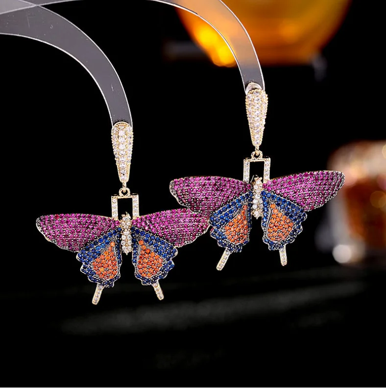 

S925 Silver Needle Japanese And Korean Fashion Full Zirconium Inlaid Butterfly Earrings Heavy Color Zircon Earrings LYH135