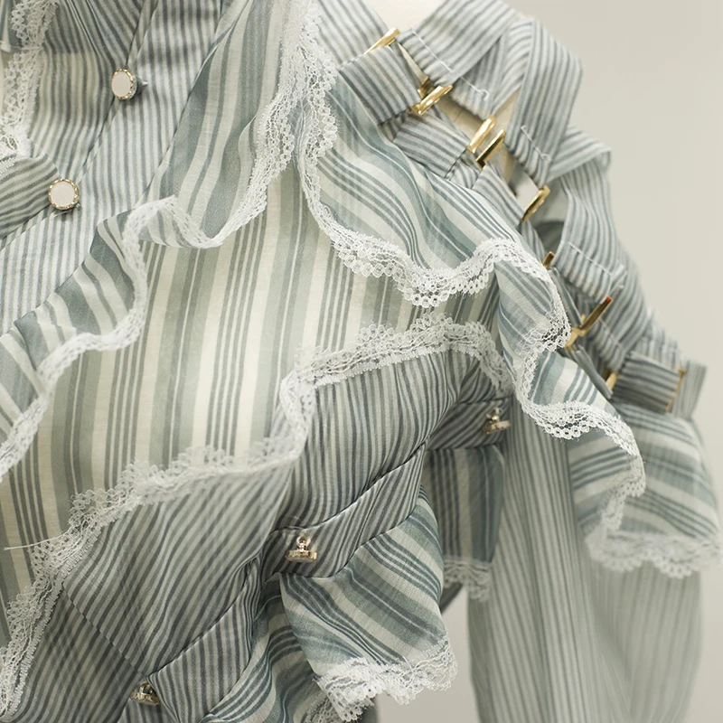 Женское асимметричное платье в полоску дизайнерское подиумное с длинным рукавом