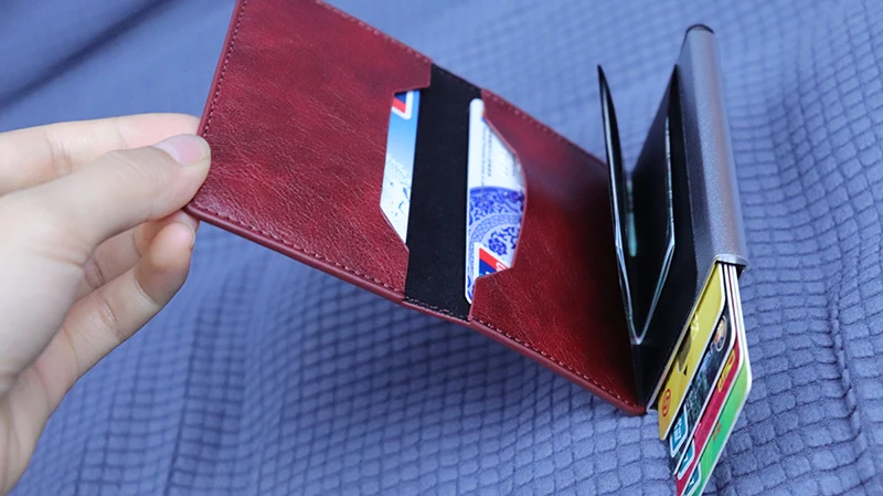 RFID Blocking Credit Card Holder Genuine Leather Men ID Card holder Mini Wallet Vintage Metal Automatic Anti-theft Card Wallet