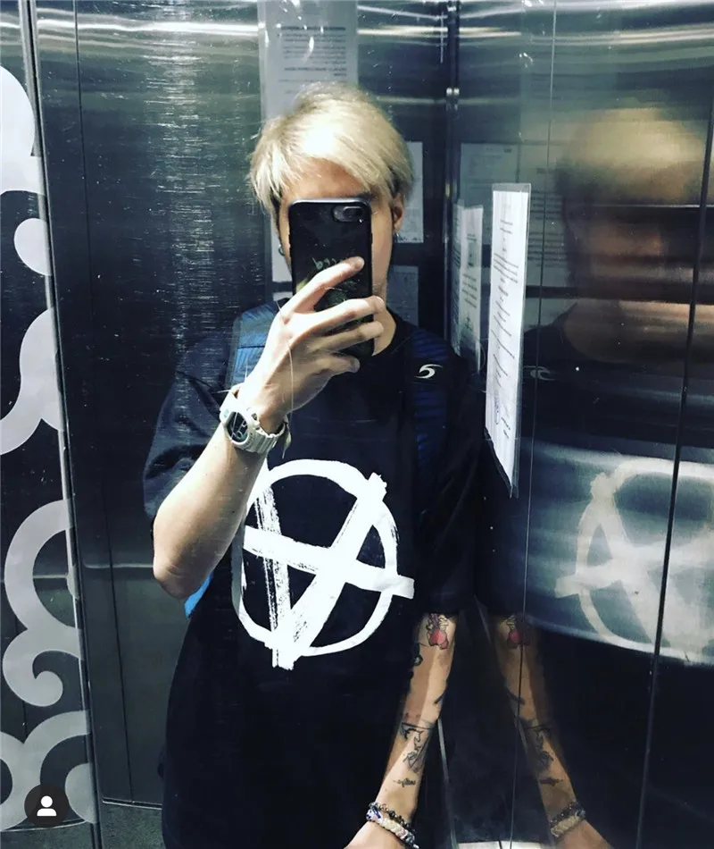 

2020 VETEMENTS t-shirt Antiwar Album Short Sleeve high quality 1:1 top tees men women Casual VETEMENTS t-shirt