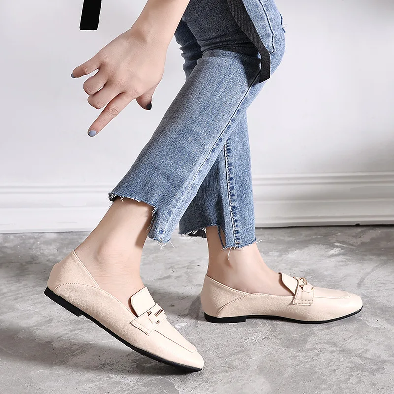 Однотонные повседневные небольшие кожаные туфли женские двухсторонние лоферы с