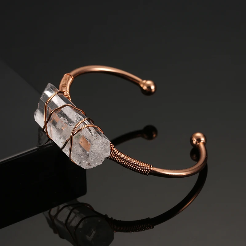 Браслет-манжета из натурального камня с неровным кварцем белого цвета Винтажные