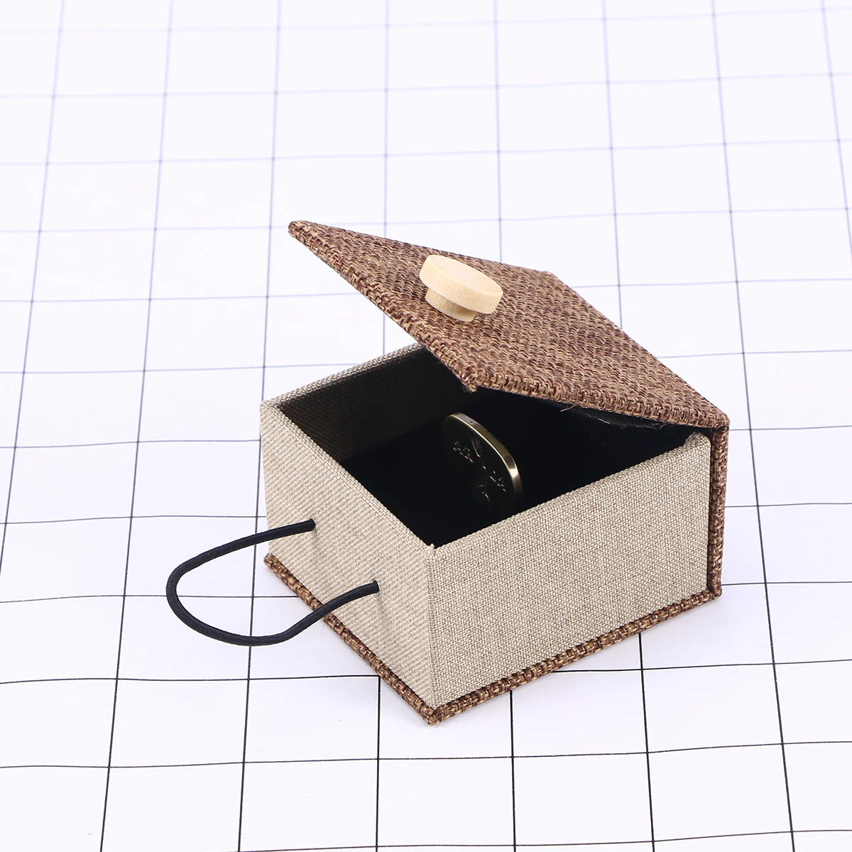 1pc Metal Guitar Pick Bronze Portable DIY Personalized Plectrums Pendants For Ukulele Banjo Mandolin Bass | Спорт и развлечения