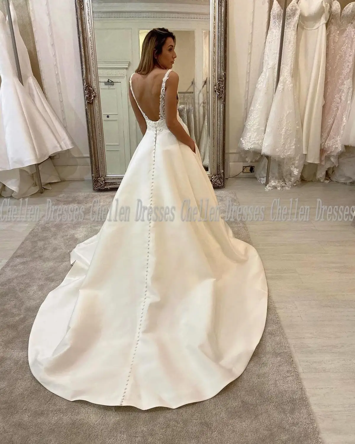 

2021 New Vintage Simple Sexy Deep V Backless Princess Custom Made Lace Appliques Satin A-Line Boho Wedding Dress Robe De Marie