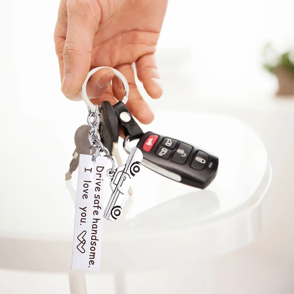 Drive Safe брелок мне нужно, чтобы вы здесь со мной подарок для водителя грузовика, мужчины, подруги, День Святого Валентина, подарок, использованный, чтобы повесить ключи