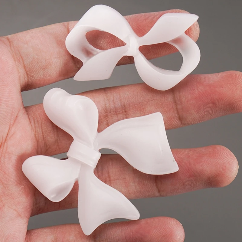 

Handmade Bowtie Ribbon Silicone Resin Mold Bowtie Soap Mould Bow Pendant Crystal Epoxy Resin Casting Mold Craft Tools