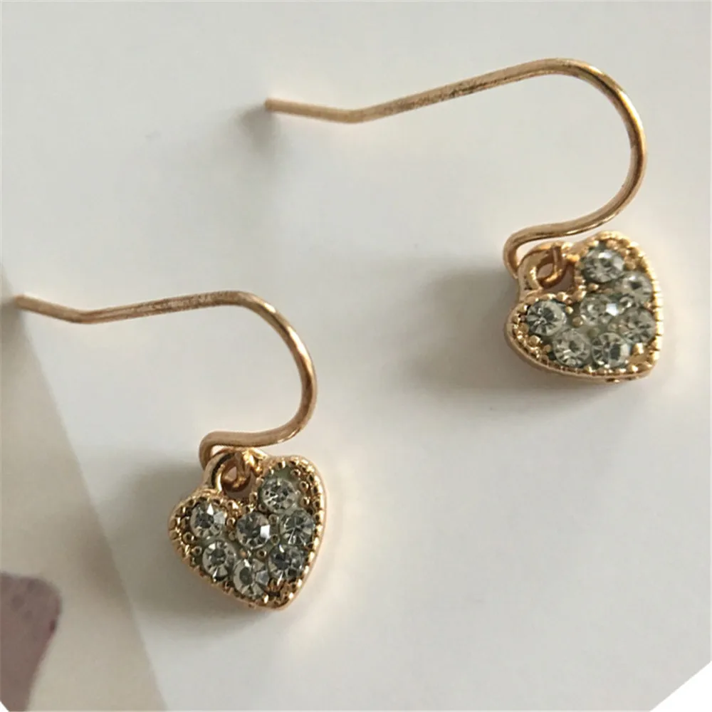 Крошечное маленькое сердце любви висячие серьги с прозрачным камнем украшенные