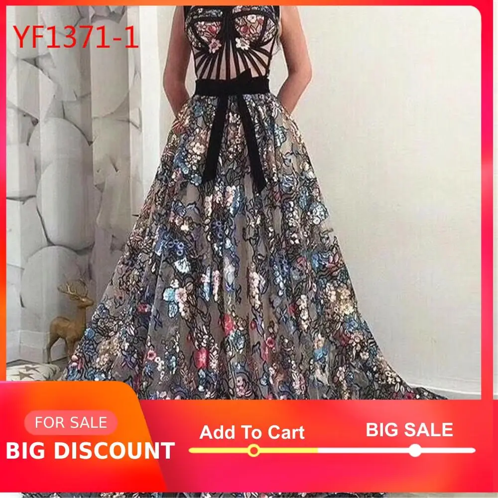 Женское многоцветное платье с цветочной вышивкой расшитое бисером в африканском