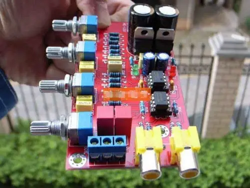 

NE5532 Volume Adjustable Preamplifier Board