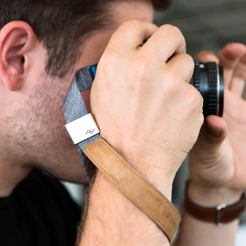 Безопасный ремешок на запястье с пиковым дизайном