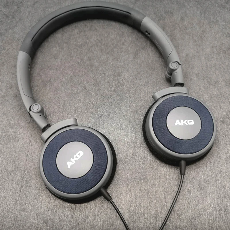 

90% New Original AKG K420 Wired Headset Heavy Bass Mobile Phone Computer Universal HIFI Portable Music Headset