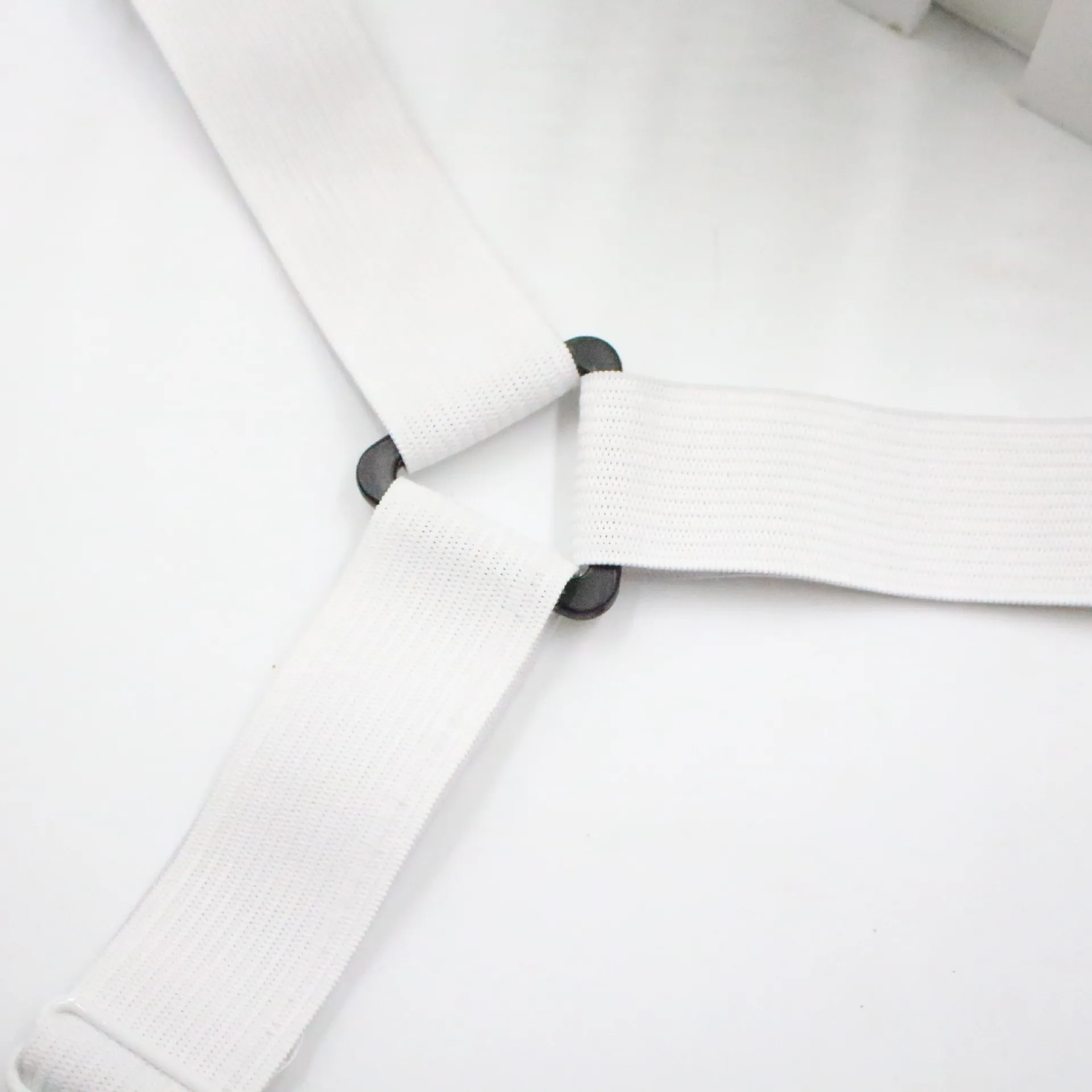 

1pcs Adjustable bed sheet holder tablecloth curtain sofa cover sheet button tent metal fixing clip