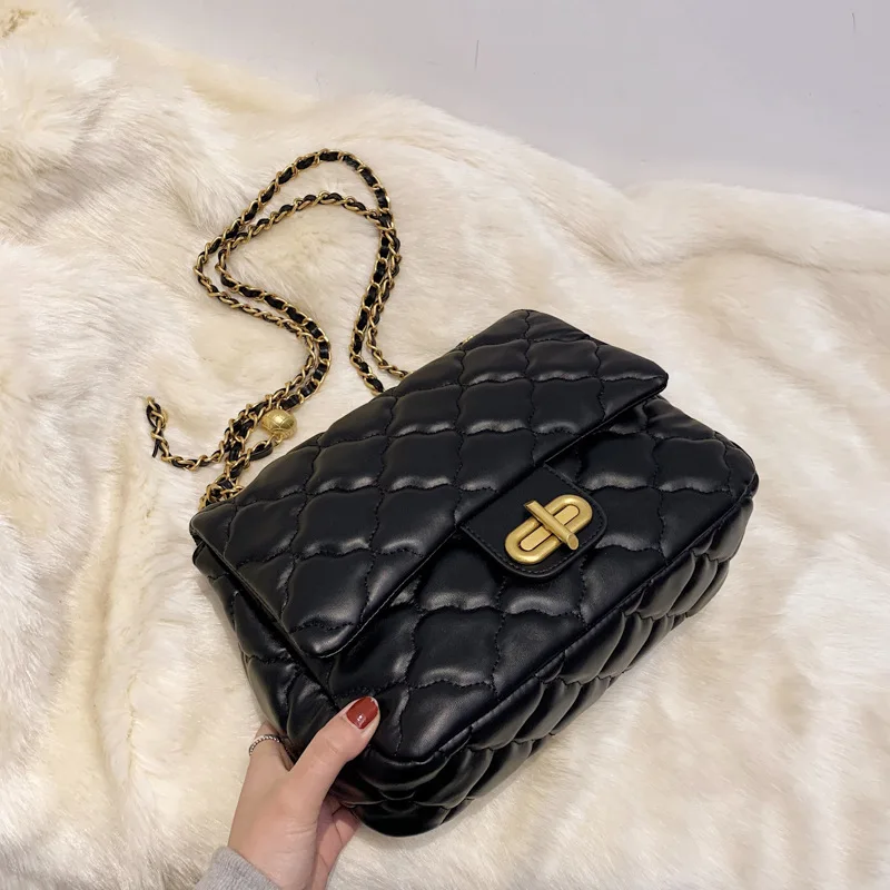 

High-end women's bags 2021 spring new trendy rhombus chain shoulder bag large capacity messenger small square bag