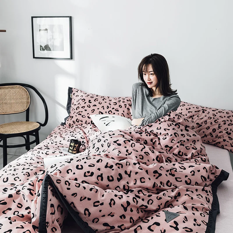 

Nordic style leopard pattern English ribbon stitching cotton bed four-piece set student single double cotton quilt cover sheet