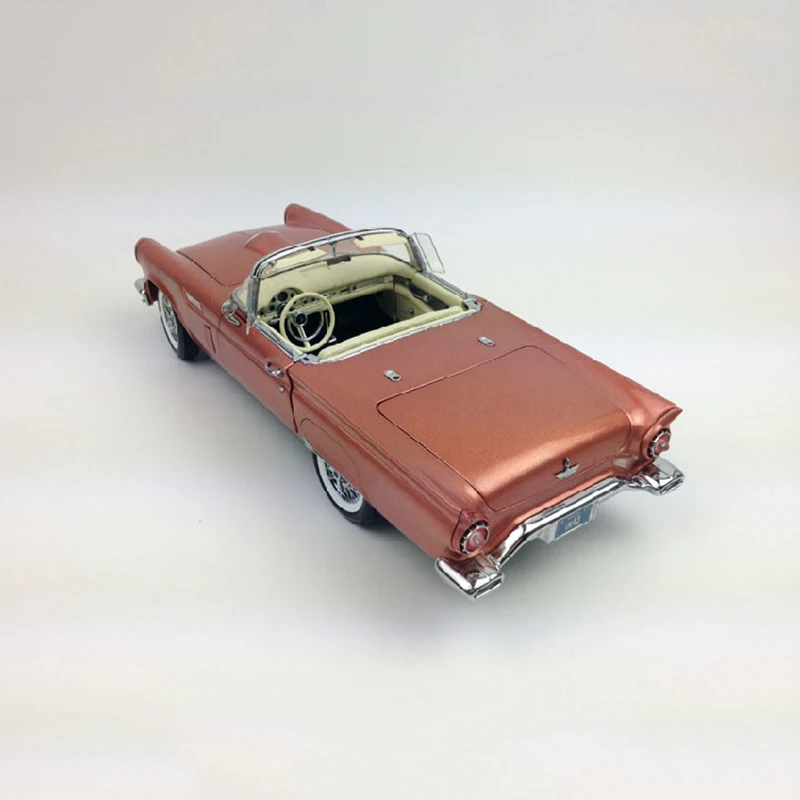 Модель автомобиля Ford Thunderbird литая модель из сплава статический дисплей для