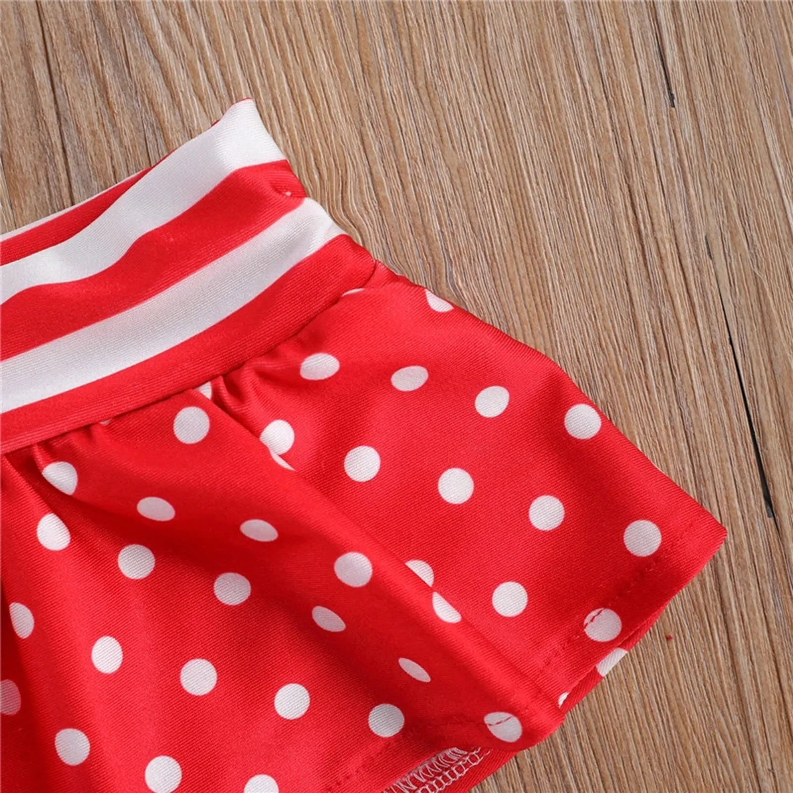 

Toddler Childens Split Vest Polka Dot Printing Oblique Shoulder Bow Tie Sling Top Swimsuit + Polka Dot Swimming Trunks Two-piece